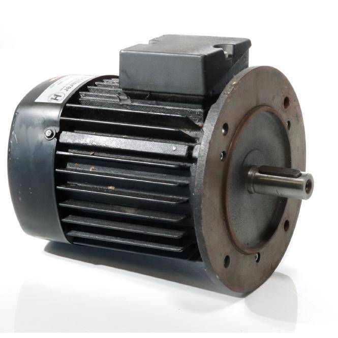 Elektromotor in Schwarz mit hervorstehendem Schaft und kreisförmigem Montageflansch auf weißem Hintergrund.