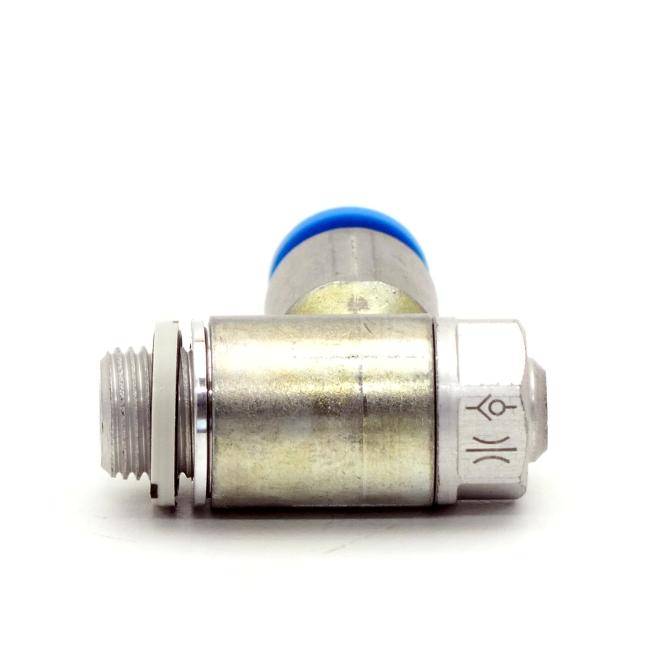 Metallisches pneumatisches Verbindungs-/Ventilbauteil mit Gewinde-Ende und blauer Kappe, isoliert auf weißem Hintergrund dargestellt.