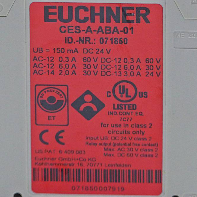 Rotes EUCHNER-Ausrüstungsetikett mit Modell CES-A-ABA-01, ID-NR 071850, elektrischen Nennwerten, Zertifizierungen und Barcode.