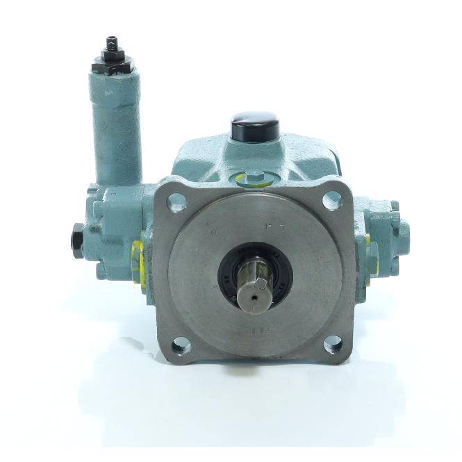 Vorderansicht einer blauen Industriepumpe oder eines hydraulischen Motors mit einer kreisförmigen Metallflanschplatte und einer zentralen Welle auf weißem Hintergrund.