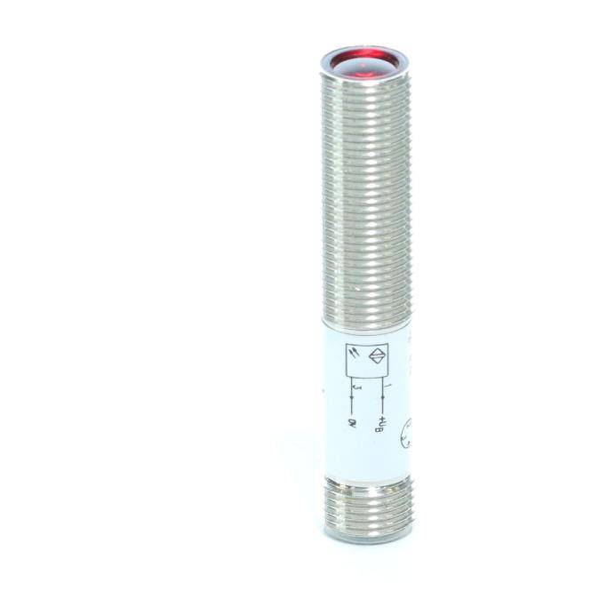 Zylindrischer Metallsensor mit Gewinde am Gehäuse und rötlich getöntem Oberteil, dargestellt auf weißem Hintergrund.