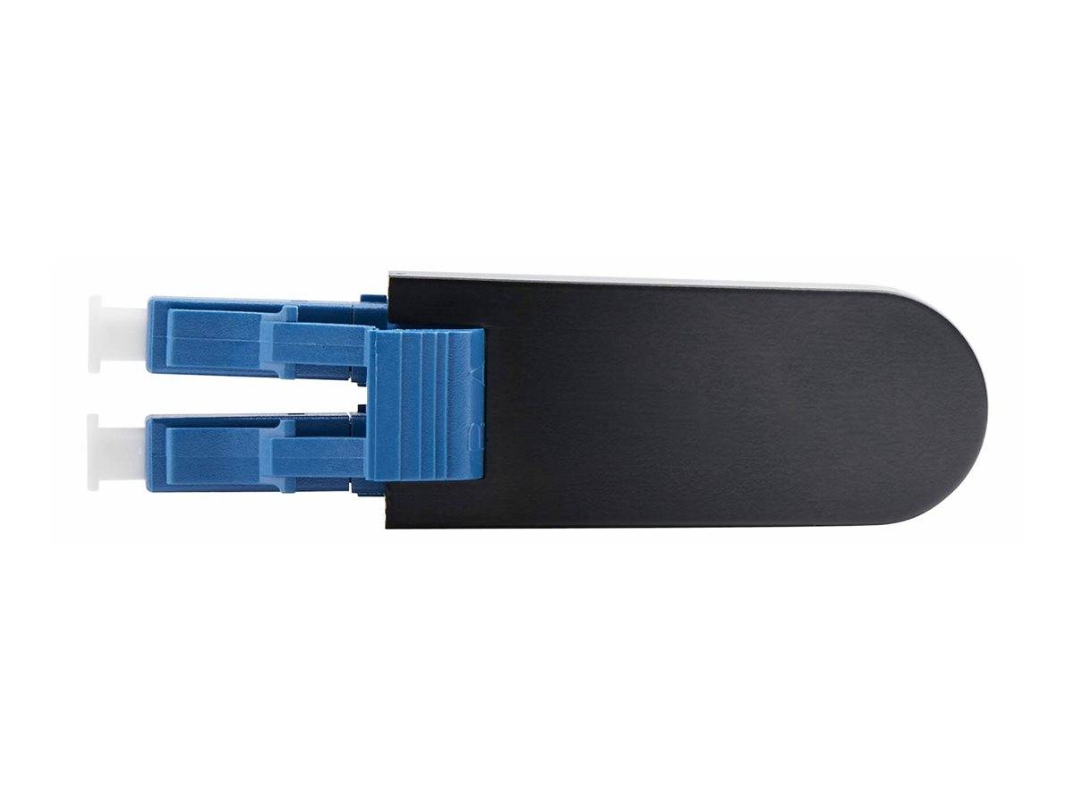 Ein blauer und schwarzer Kunststoffverbinder oder Adapter mit zwei weißen Stiften auf der linken Seite, dargestellt auf weißem Hintergrund.