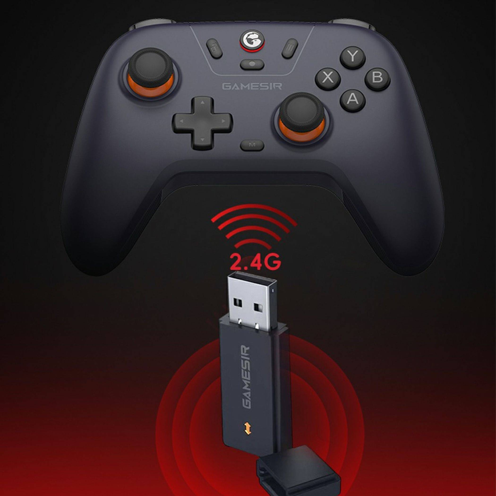 Drahtlos-Gamepad GameSir, das oben über einem USB-Dongle mit der Beschriftung „2.4G" abgebildet ist, was auf eine drahtlose 2,4-GHz-Verbindung hinweist.