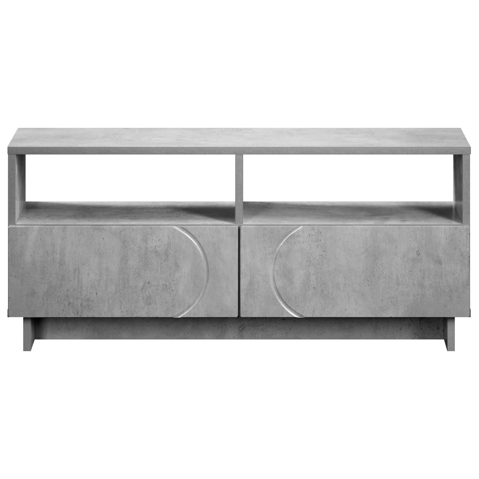 Moderner grauer Betonfernsehschrank mit zwei offenen Regalen und zwei Schrankschreiben auf weißem Hintergrund.