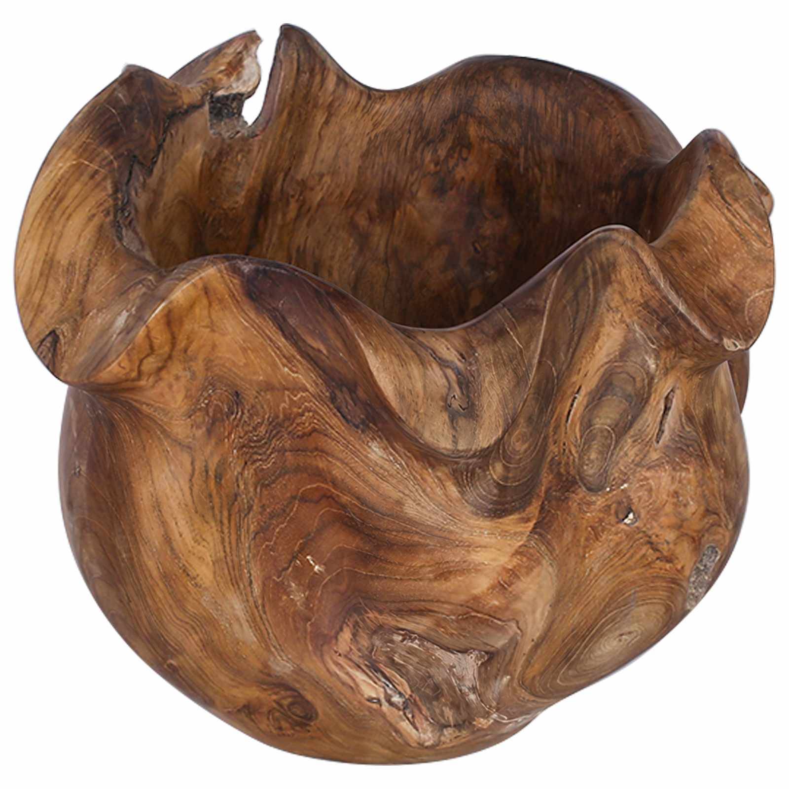 Eine kleine rustikale Holzschale mit gewelltem, unregelmäßigem Rand und natürlicher Holzmaserung, dargestellt auf weißem Hintergrund.