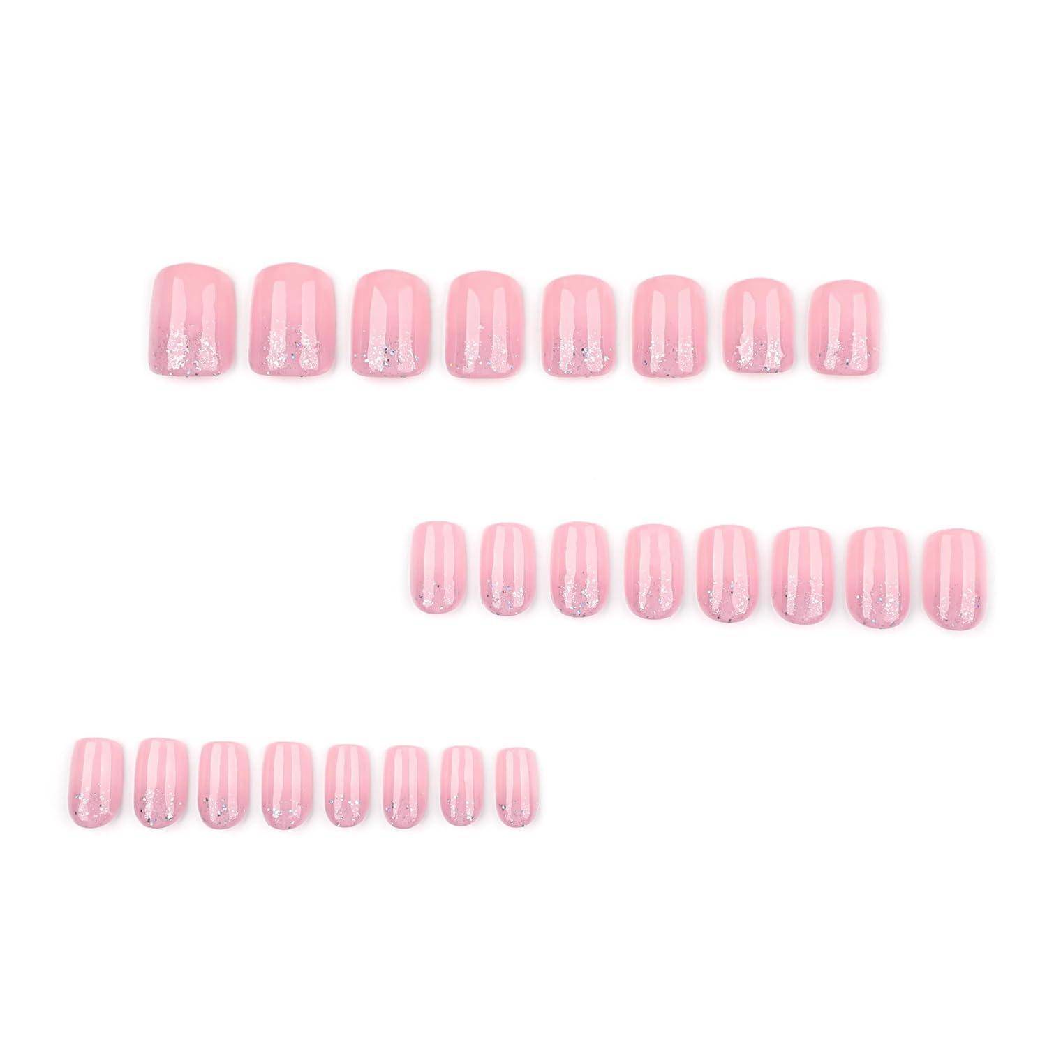 Drei Reihen glänzender rosa künstlicher Nagelspitzen, die auf weißem Hintergrund angeordnet sind und einen manikürten Nagelsatz oder ein Designmuster zeigen.