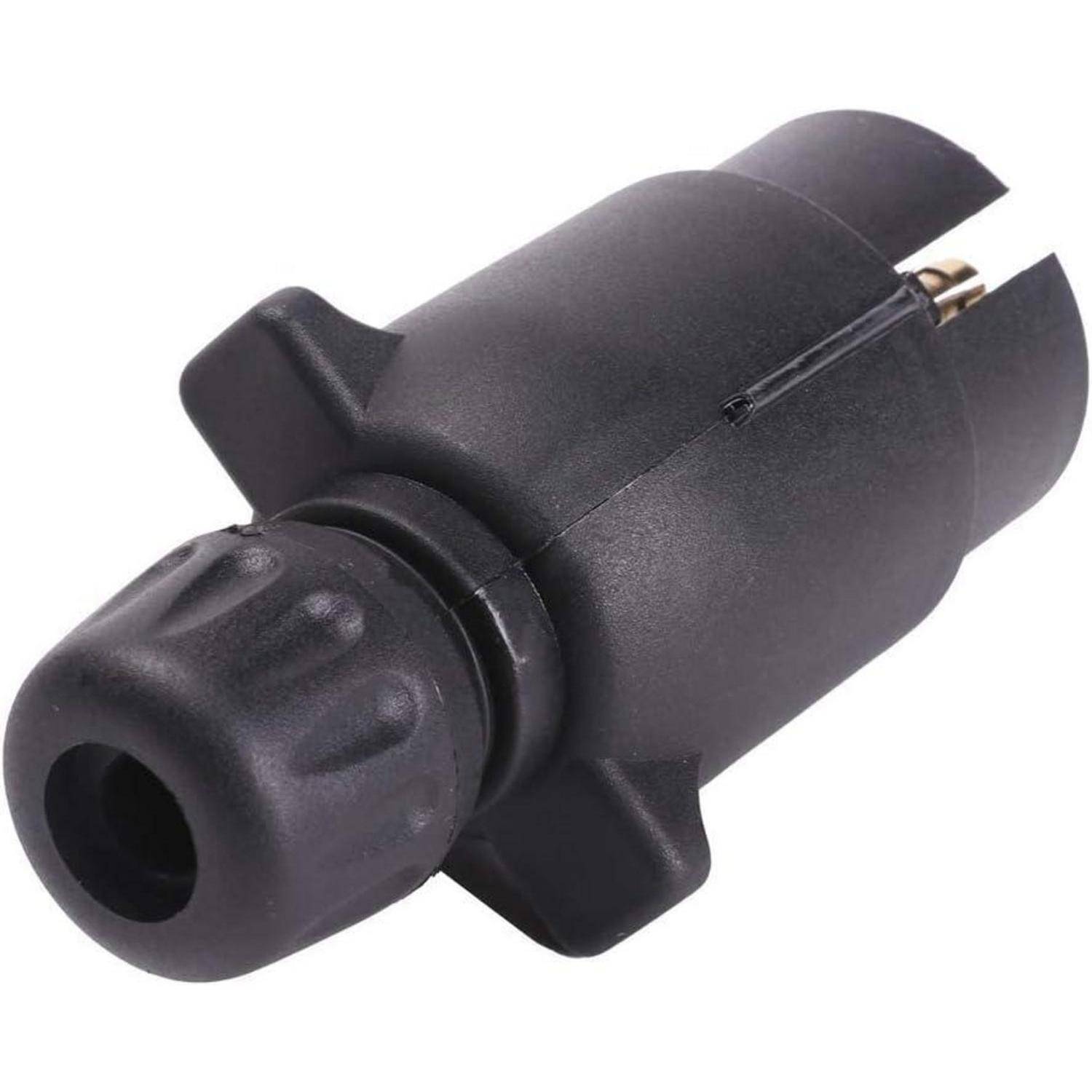 Schwarzes Elektrostecker-Steckerplugging mit zylindrischem Gehäuse und hervorstehenden Kontaktstiften, dargestellt auf weißem Hintergrund.