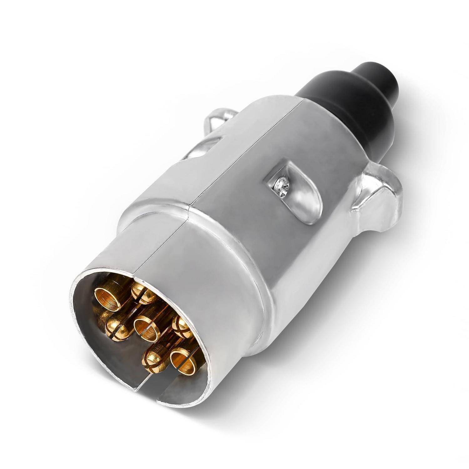 Metall-Anhängerstecker mit 7 Pins, silbernem Gehäuse und schwarzer Kappe auf weißem Hintergrund.