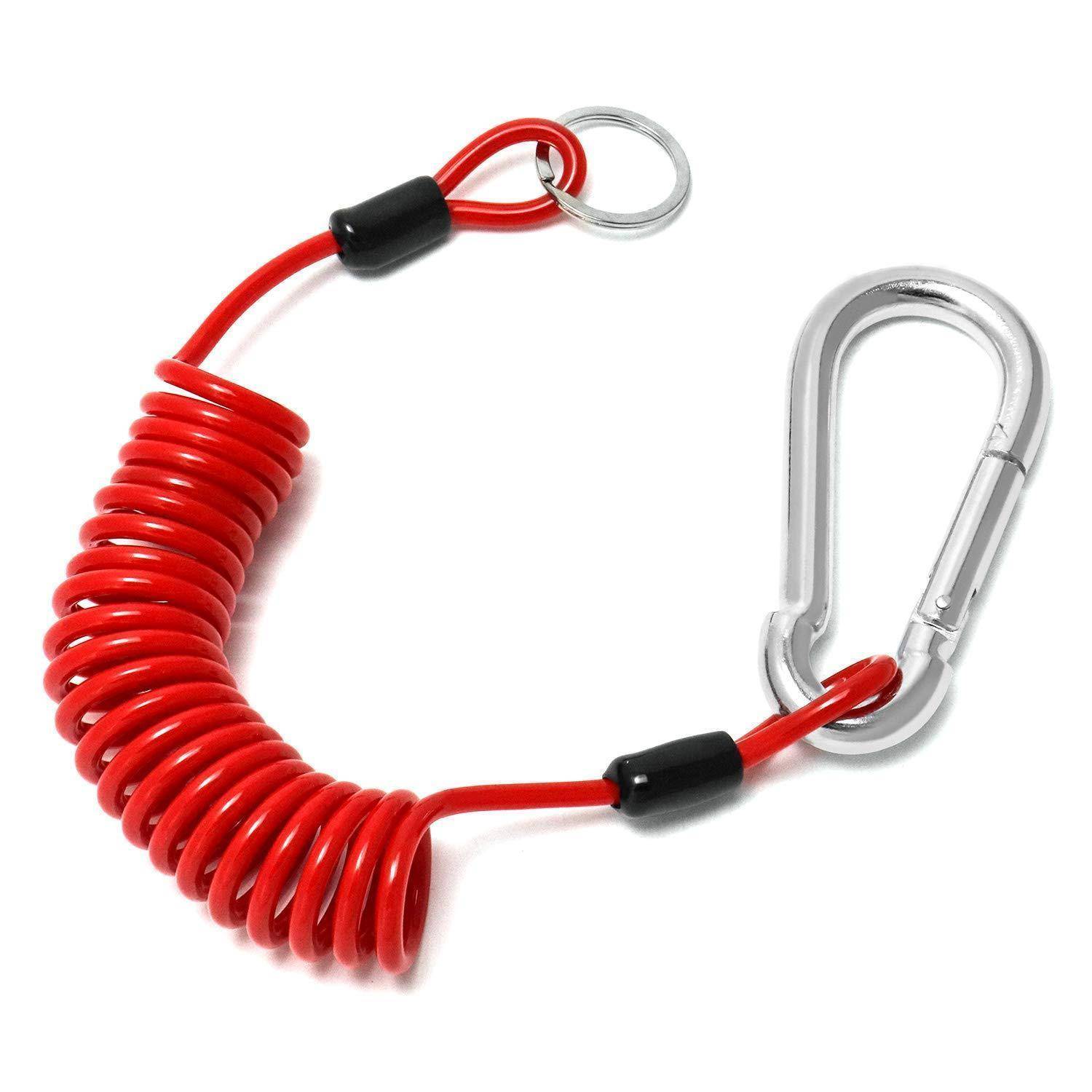 Rote aufgerollte Sicherheitsleine mit zwei schwarzen Schutzhülsen, befestigt an einem silbernen Karabiner und Ring auf weißem Hintergrund.