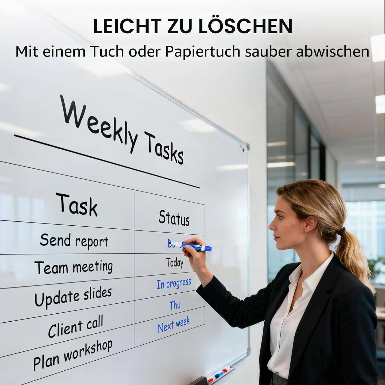Frau schreibt auf einem Whiteboard, das eine Tabelle „Wöchentliche Aufgaben