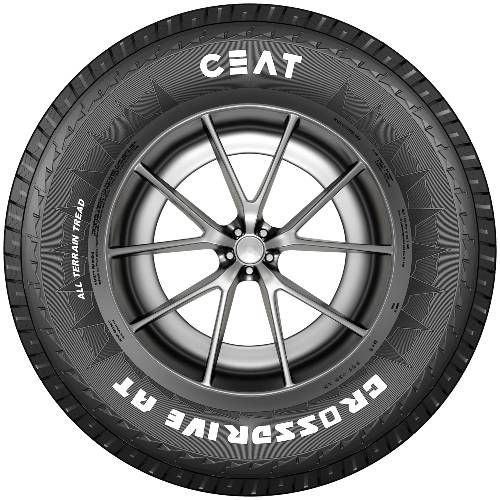 Frontansicht eines CEAT-Geländewagenpneus auf einer silbernen Leichtmetallfelge montiert, mit sichtbarem 
