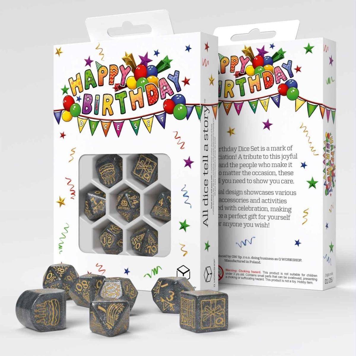 Ein Geburtstags-Würfelset in einer weißen Geschenkbox mit der Aufschrift „Happy Birthday