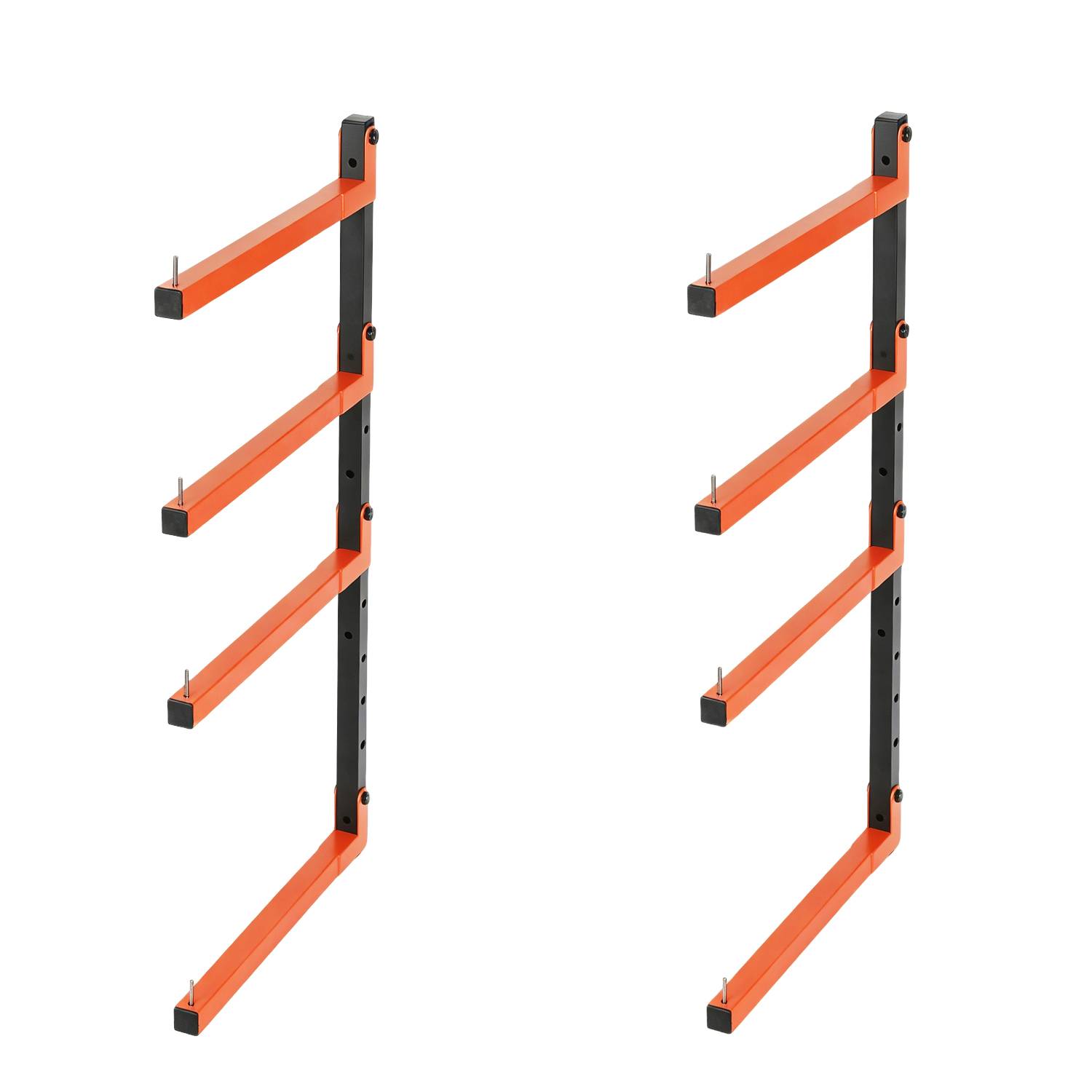 Zwei schwarze an der Wand montierte Lagerregale mit je vier orangefarbenen Kragarmem, nebeneinander auf weißem Hintergrund dargestellt.