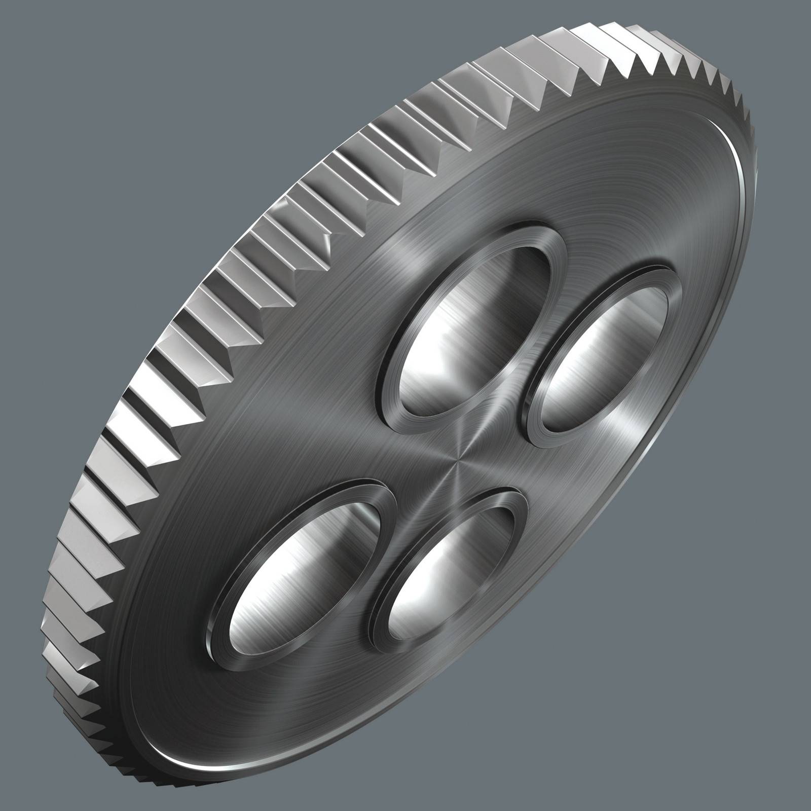 Metallisches kreisförmiges mechanisches Teil oder Zahnrad mit gezahntem Außenrand und vier versenken Löchern, dargestellt auf grauem Hintergrund.