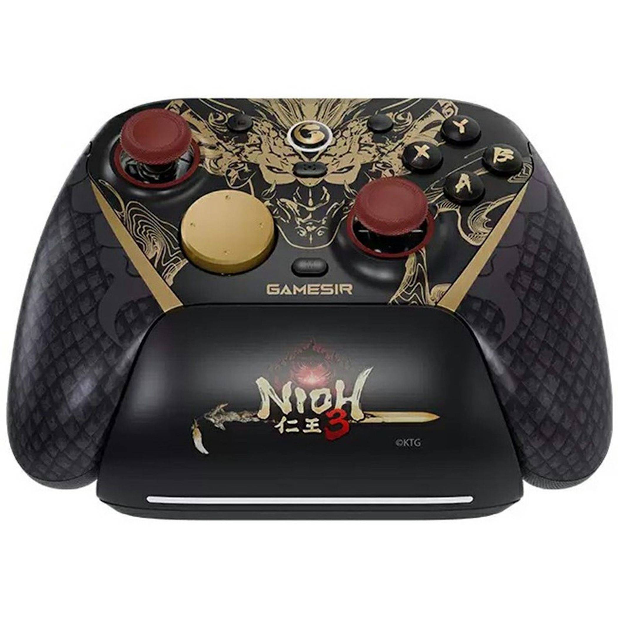 GameSir-Spielecontroller mit Nioh-3-Artwork verziert, schwarzgold mit roten Joysticks und Schaltflächenakzenten.
