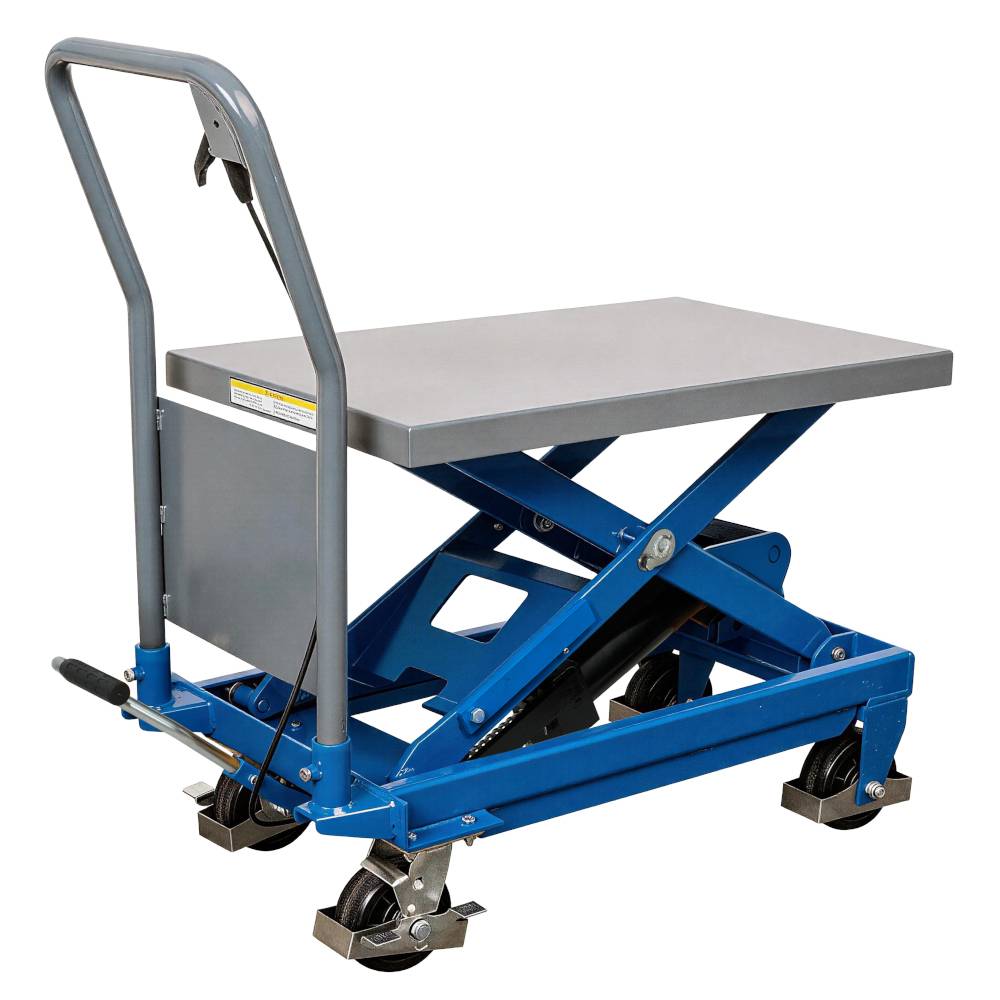 Blauer Scherenhubtischwagen mit grauer Plattform, Schiebegriff und vier Lenkrollen zum Anheben und Transportieren schwerer Lasten.
