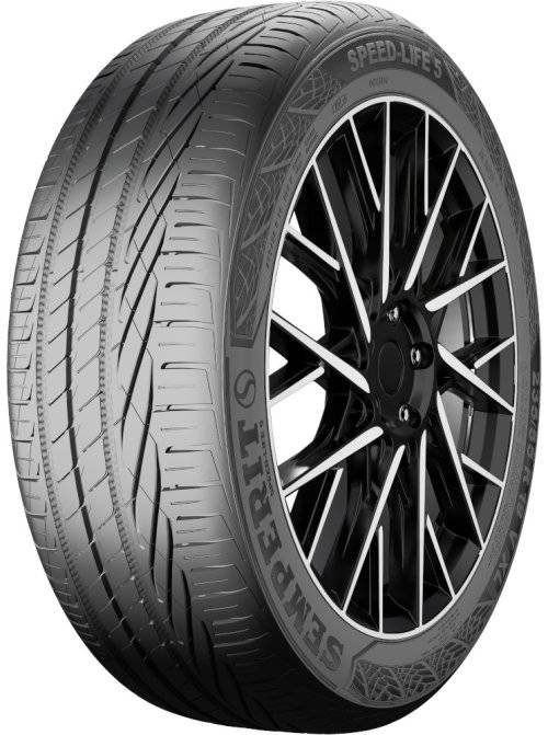 Schwarzer SEMPERIT Speed-Life 5 Autoreifen in einer Studio-Produktansicht auf einer schwarzen Leichtmetallfelge.