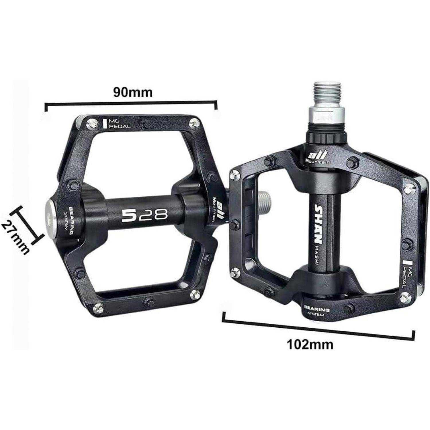 Produktvergleichsbild von zwei schwarzen Fahrradpedalen, beschriftet mit 90mm, 102mm und 27mm, um Größenunterschiede zu zeigen.