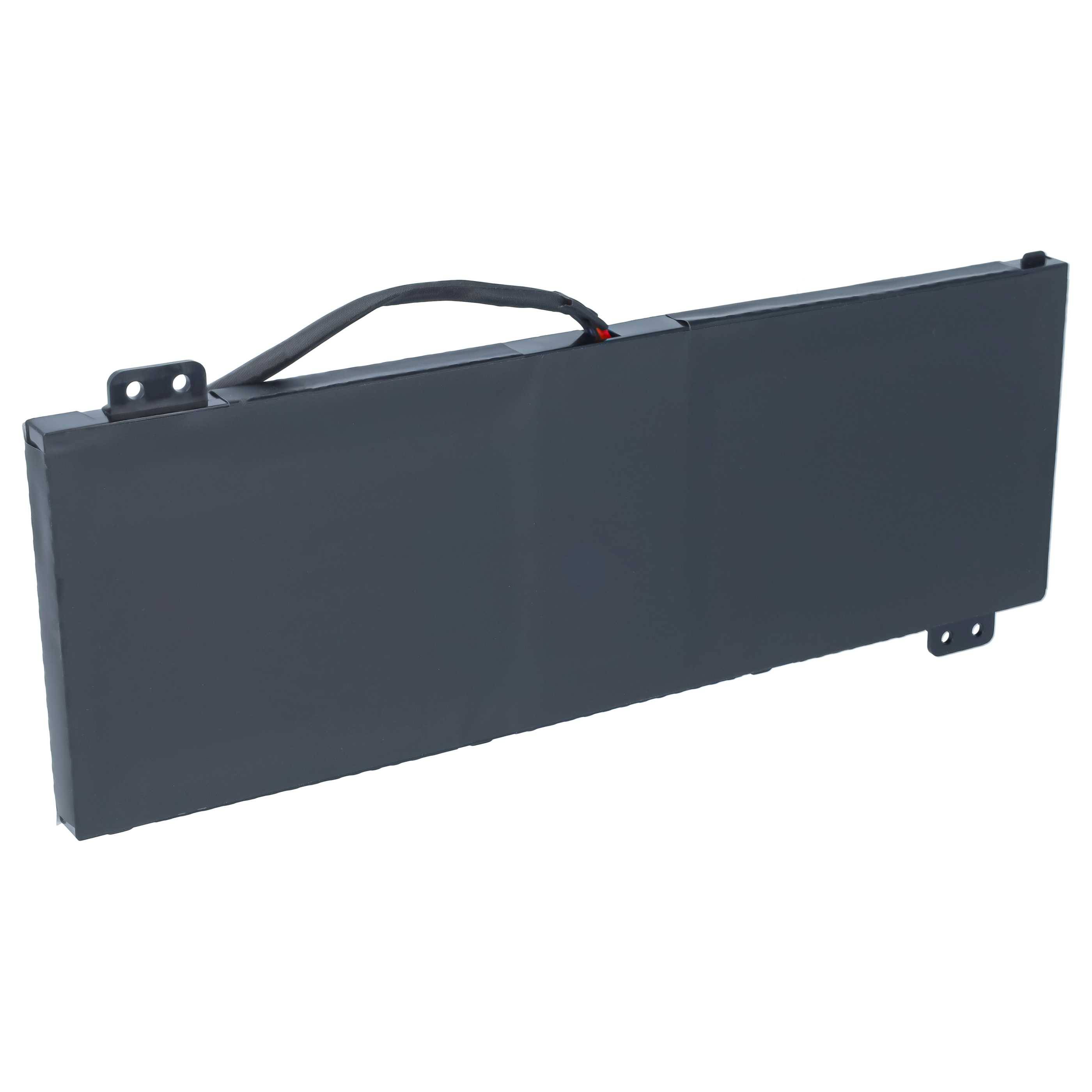 Rechteckiges schwarzes Batterieset mit oberem Griff und Befestigungslaschen, dargestellt auf weißem Hintergrund.