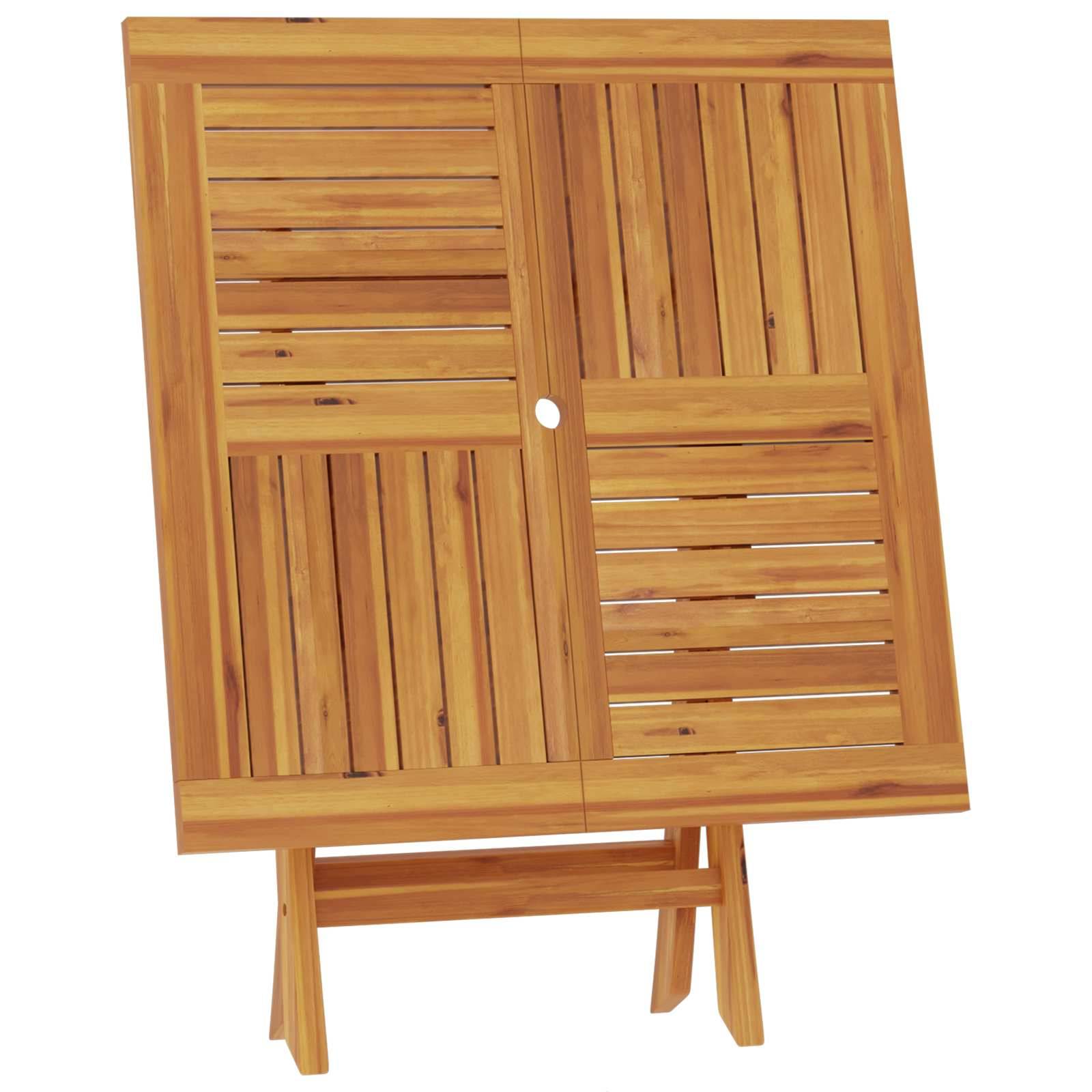 Holzschrank mit zwei Lamellentüren auf einem Gestell, vor weißem Hintergrund dargestellt.