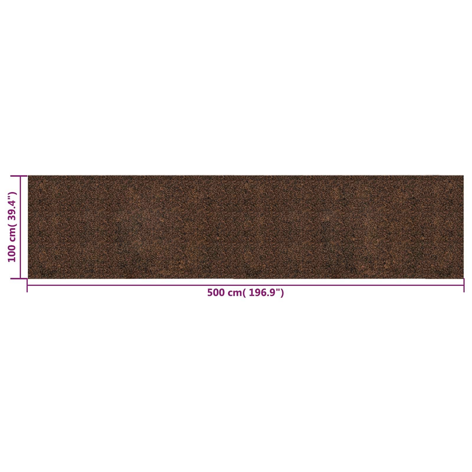 Brauner rechteckiger Teppich oder Matte mit den Abmessungen 500 cm mal 100 cm.