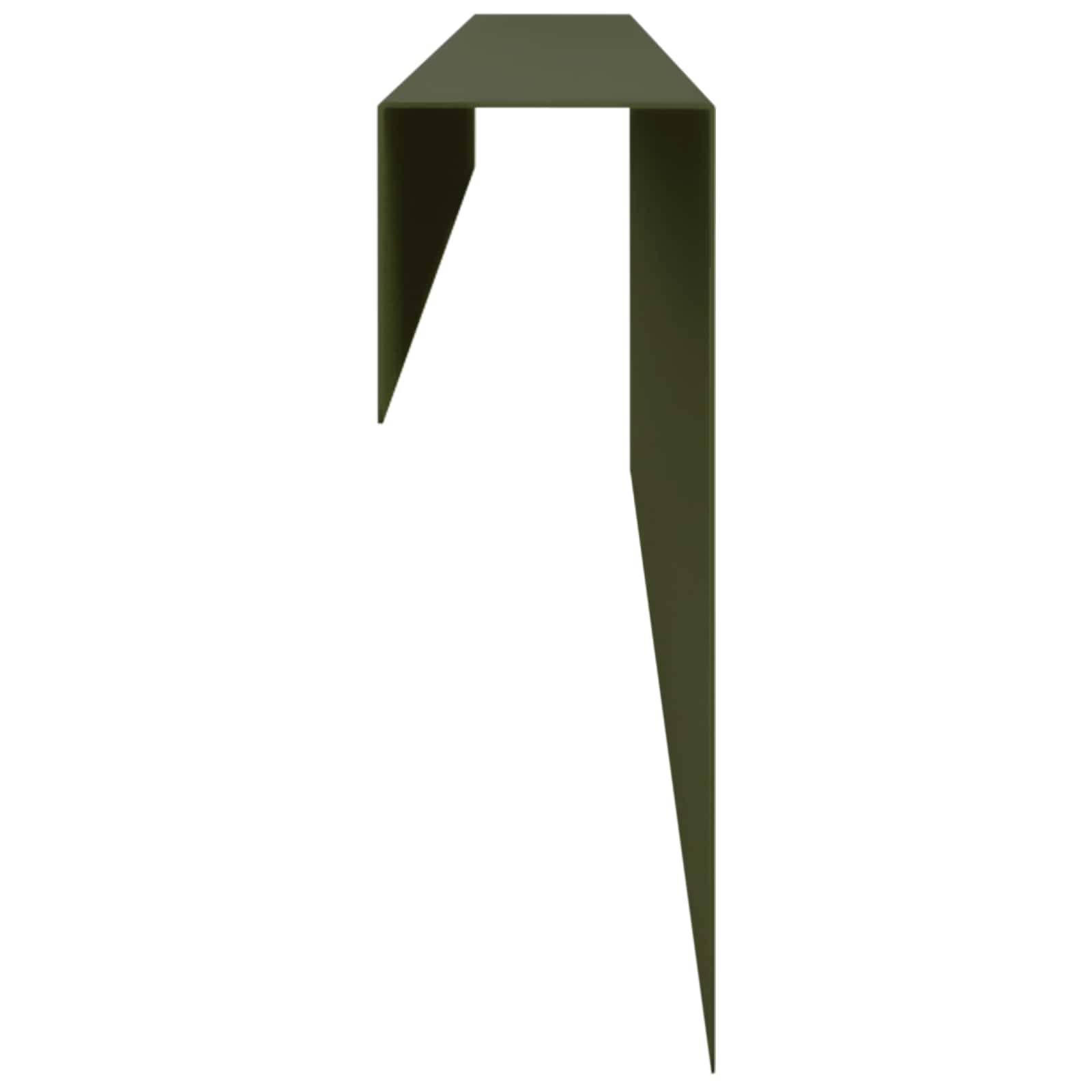 Abstraktes dunkeloliven-grünes geometrisches Band, das auf weißem Hintergrund eine hohe, kantige Haken- oder Klammerform bildet.