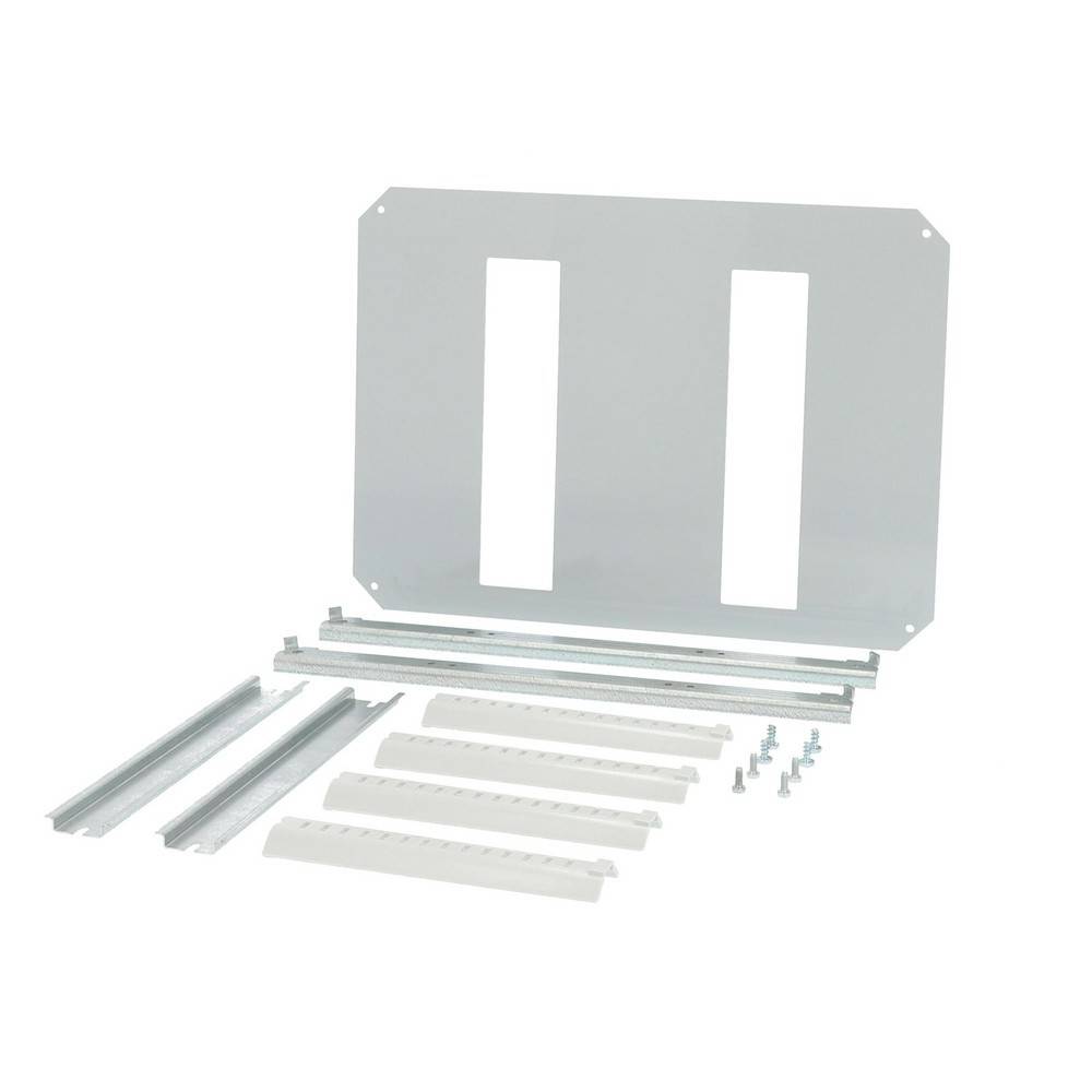 Demontiertes Metallmontageset mit grauem Bedienfeld, Schienen, Halterungen und Schrauben, ausgelegt auf weißem Hintergrund.