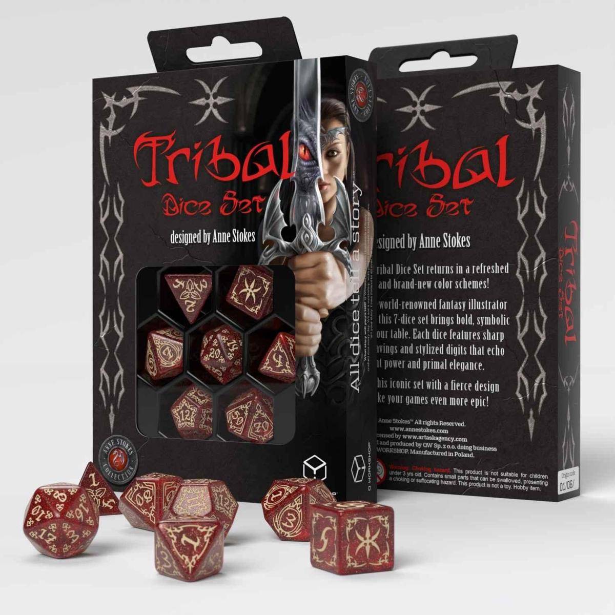 Verpackung für 'Tribal Dice Set' von Anne Stokes, die sieben rot-goldene Fantasy-Würfel und eine Kriegerillustration auf schwarzen Schachteln zeigt.
