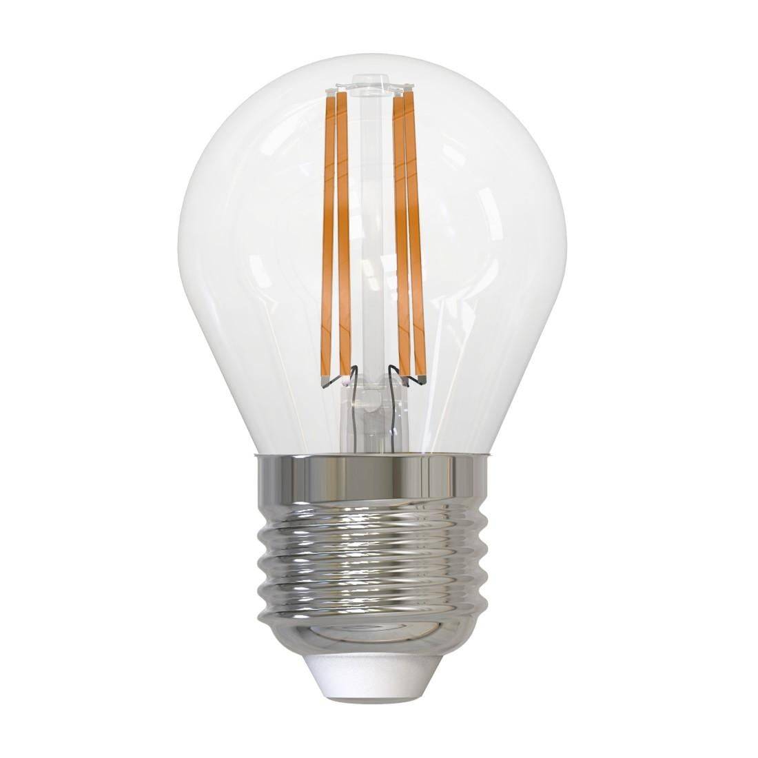 Klare LED-Glühbirne mit sichtbaren filamentähnlichen Streifen und Metallschraubfassung auf weißem Hintergrund.