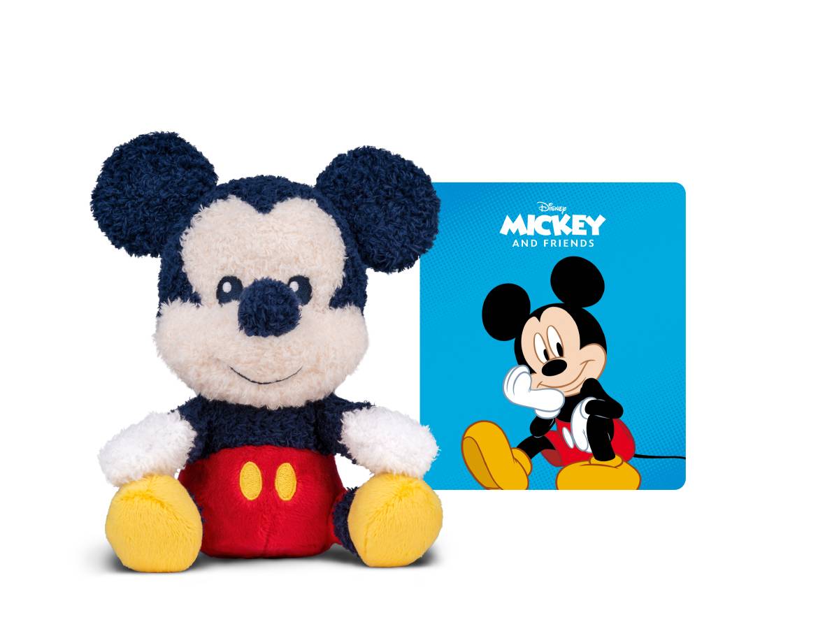 Weiches Mickey-Maus-Plüschtier, das neben einer blauen Karte 