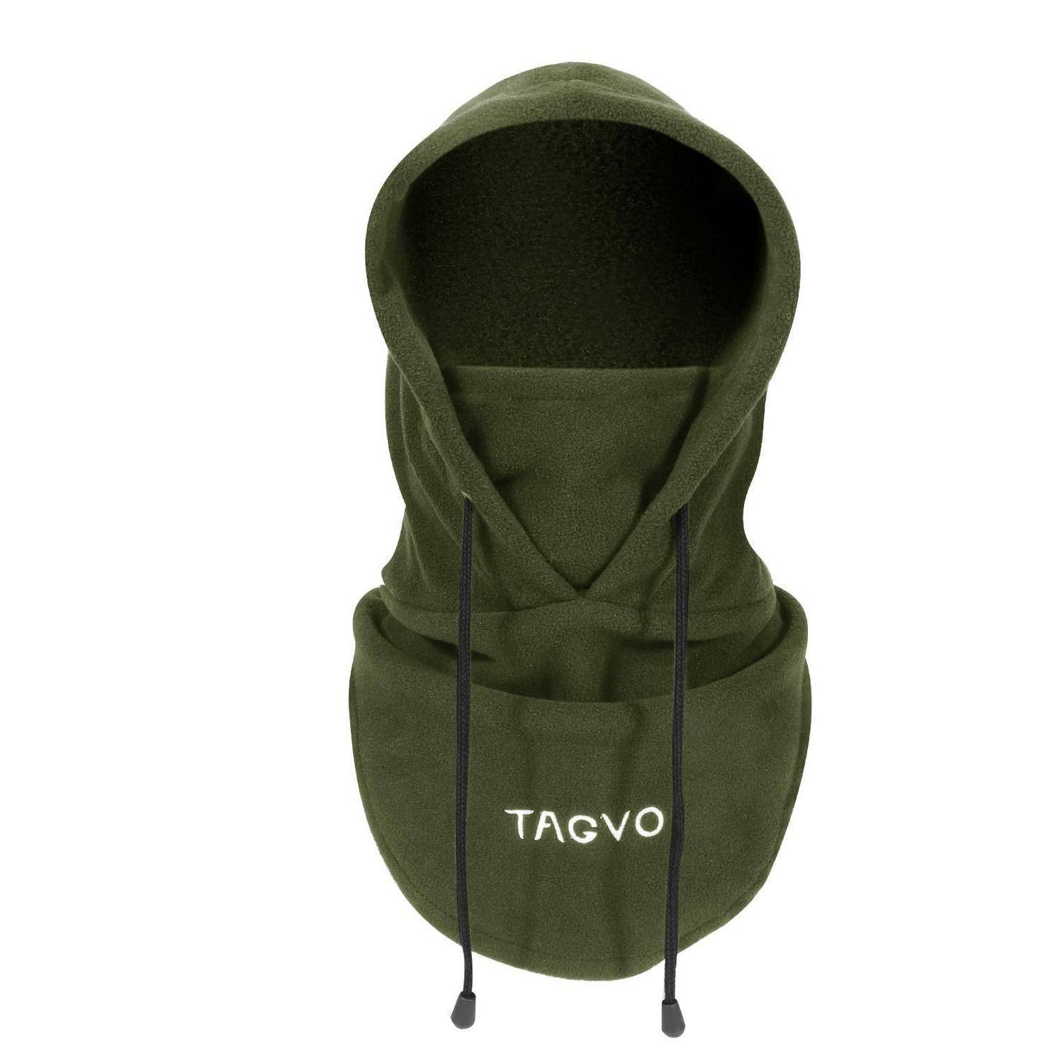 Olivgrüne Sturmhaube mit Kapuze und Gesichtsschutz mit schwarzen Kordelzügen und 'TAGVO'-Logo auf der Vorderseite.