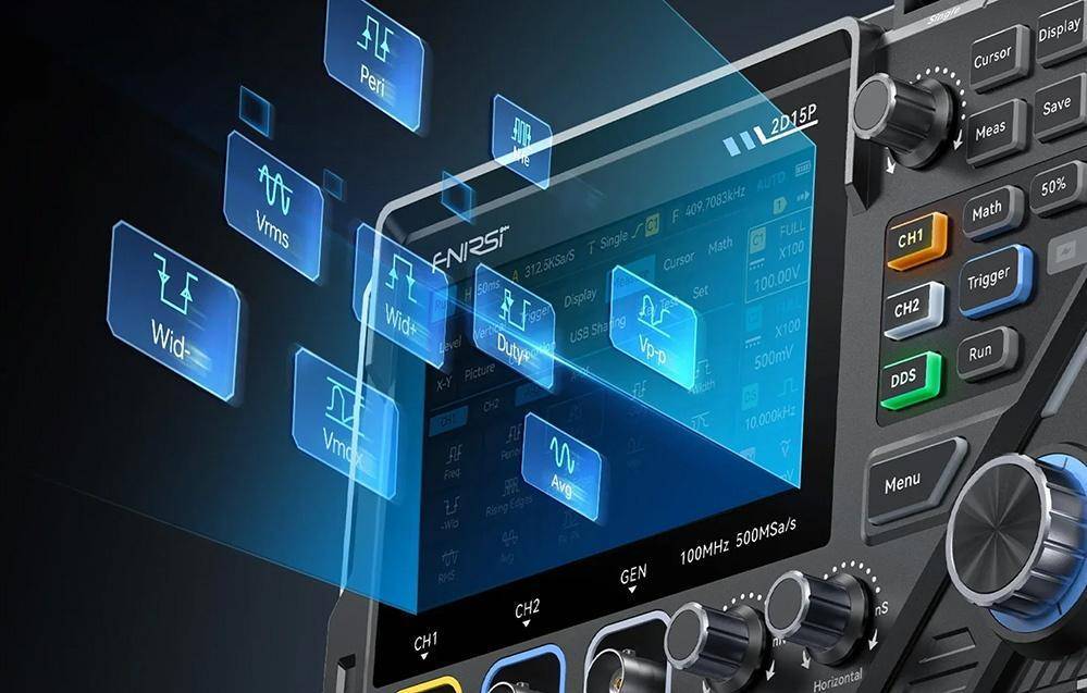 Digitales Oszilloskop-Display mit Signalmessungen und Wellenformanalyse, mit On-Screen-Steuerelementen für Kanäle, Trigger und Speicherfunktionen.