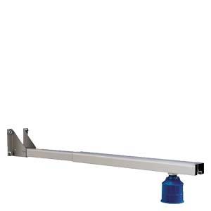 Metallischer wandmontierter Stützarm mit blauem verstellbarem Fuß oder Nivellierbasis unter dem äußeren Ende.