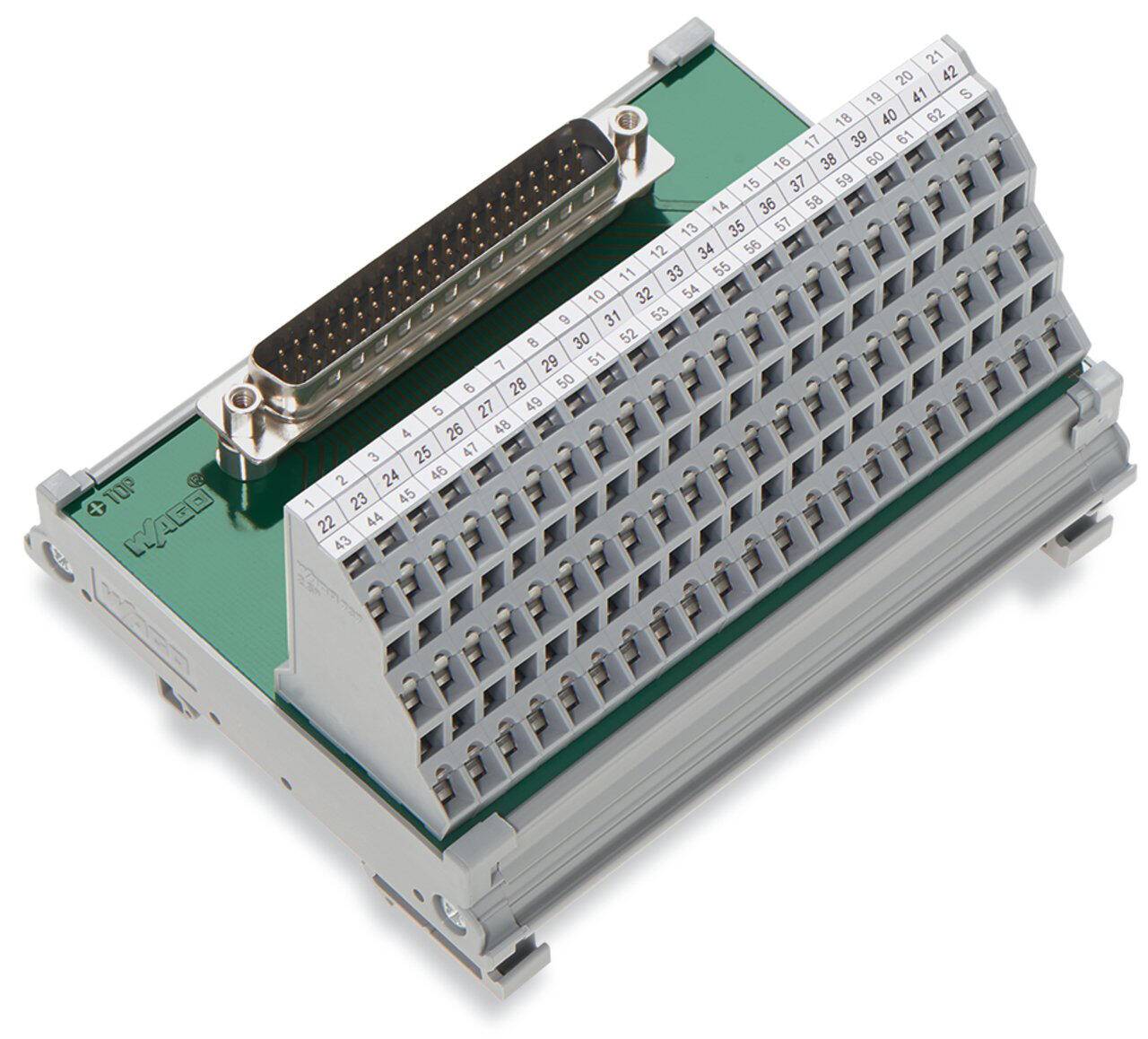 Elektronisches Breakout-Board mit einem hochdichten grauen Klemmenblock und einem D-Sub-Anschluss auf einer grünen Leiterplatine.
