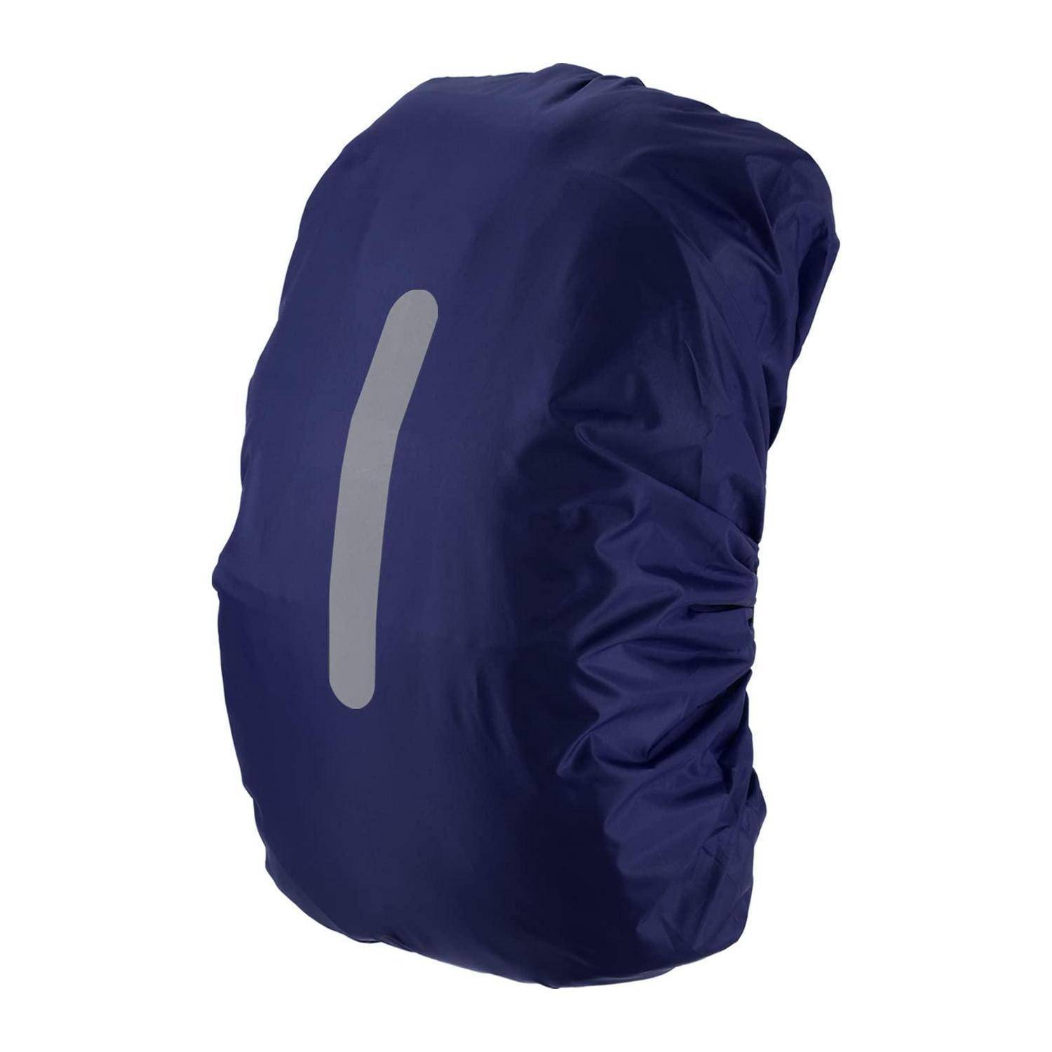 Blauer Rucksackregenschutz mit reflektierendem vertikalem Streifen auf weißem Hintergrund.