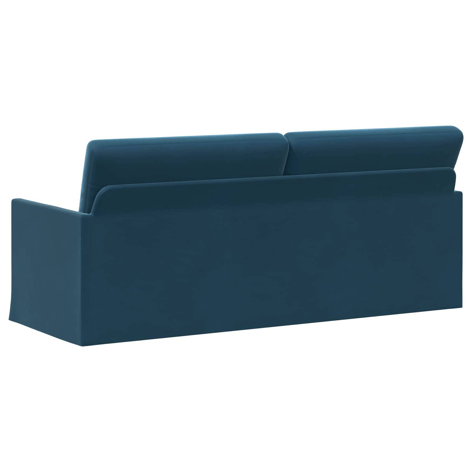 Blaues, mit Stoff bezogenes Zweisitzer-Sofa mit niedrigen Armlehnen und zwei Rückenkissen, auf weißem Hintergrund dargestellt.