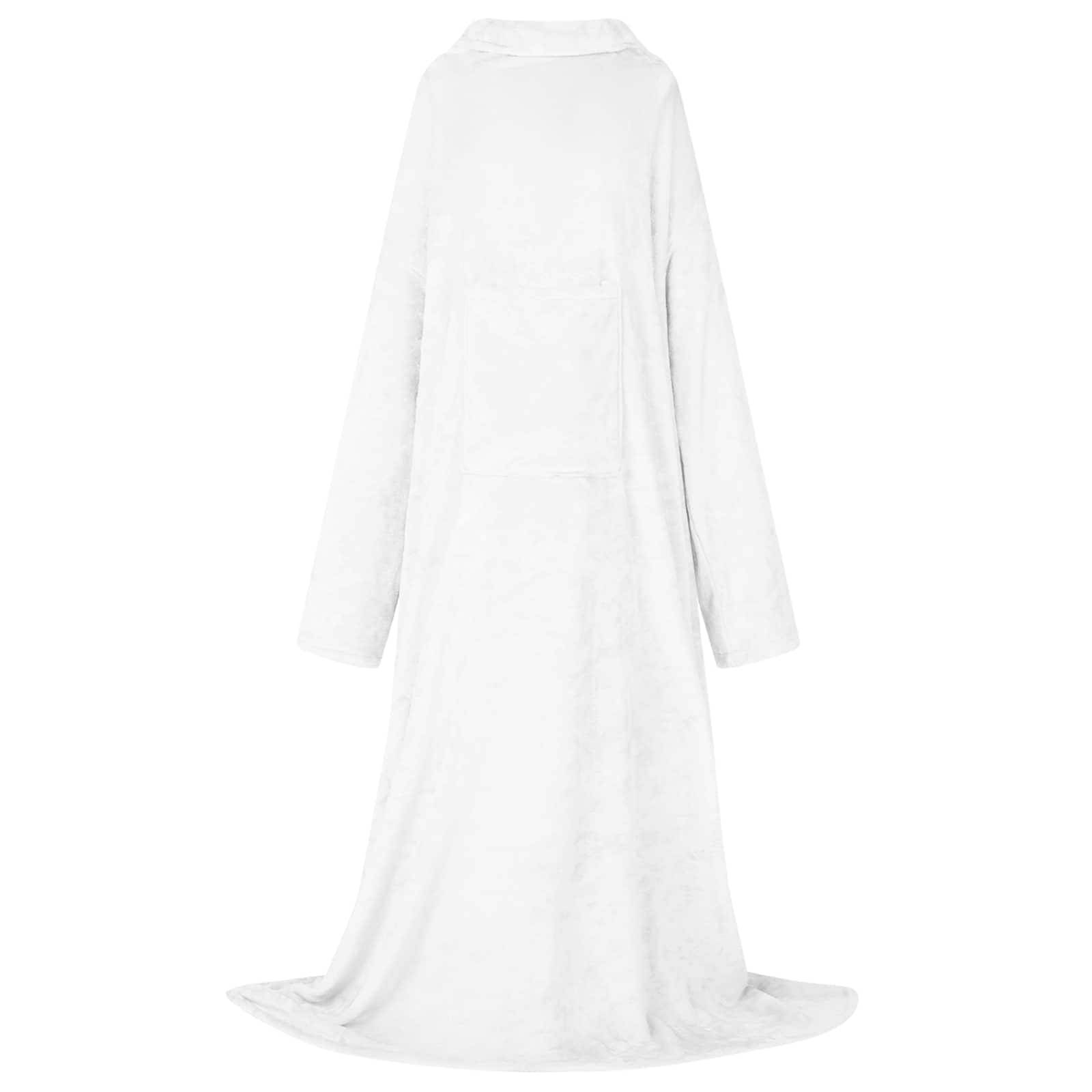 Weißes langärmeliges Kapuzen-Maxikleid oder -Morgenmantel mit hohem Halsausschnitt und fließendem, bodenlangem Rock auf einfarbigem Hintergrund