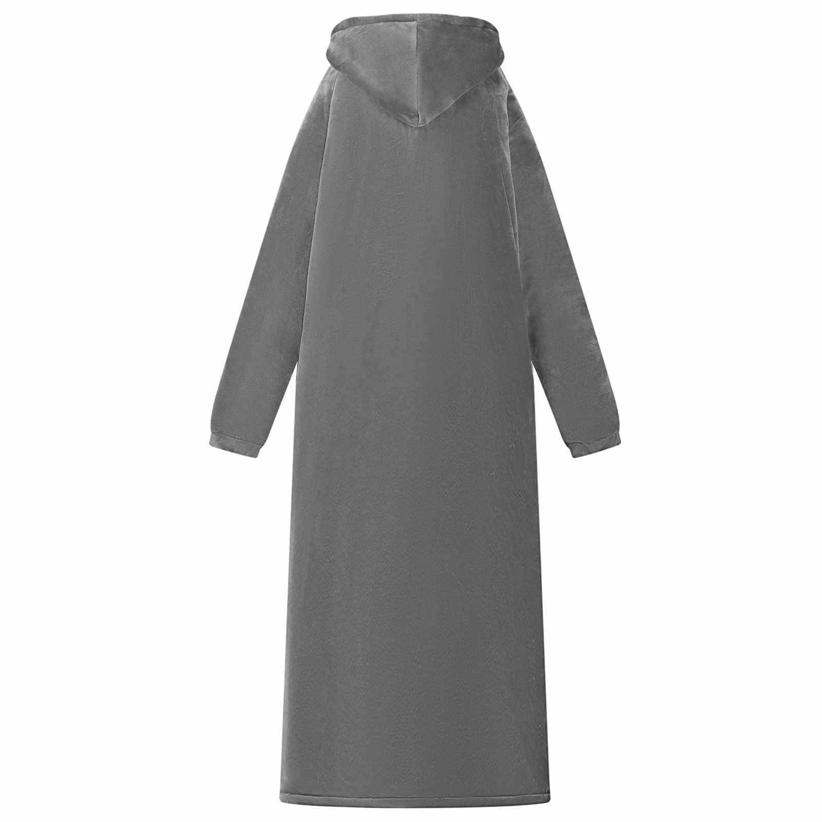 Graues langärmeliges, kapuzenbesetztes Knöchellanges Kleid, Vorderansicht auf weißem Hintergrund dargestellt.