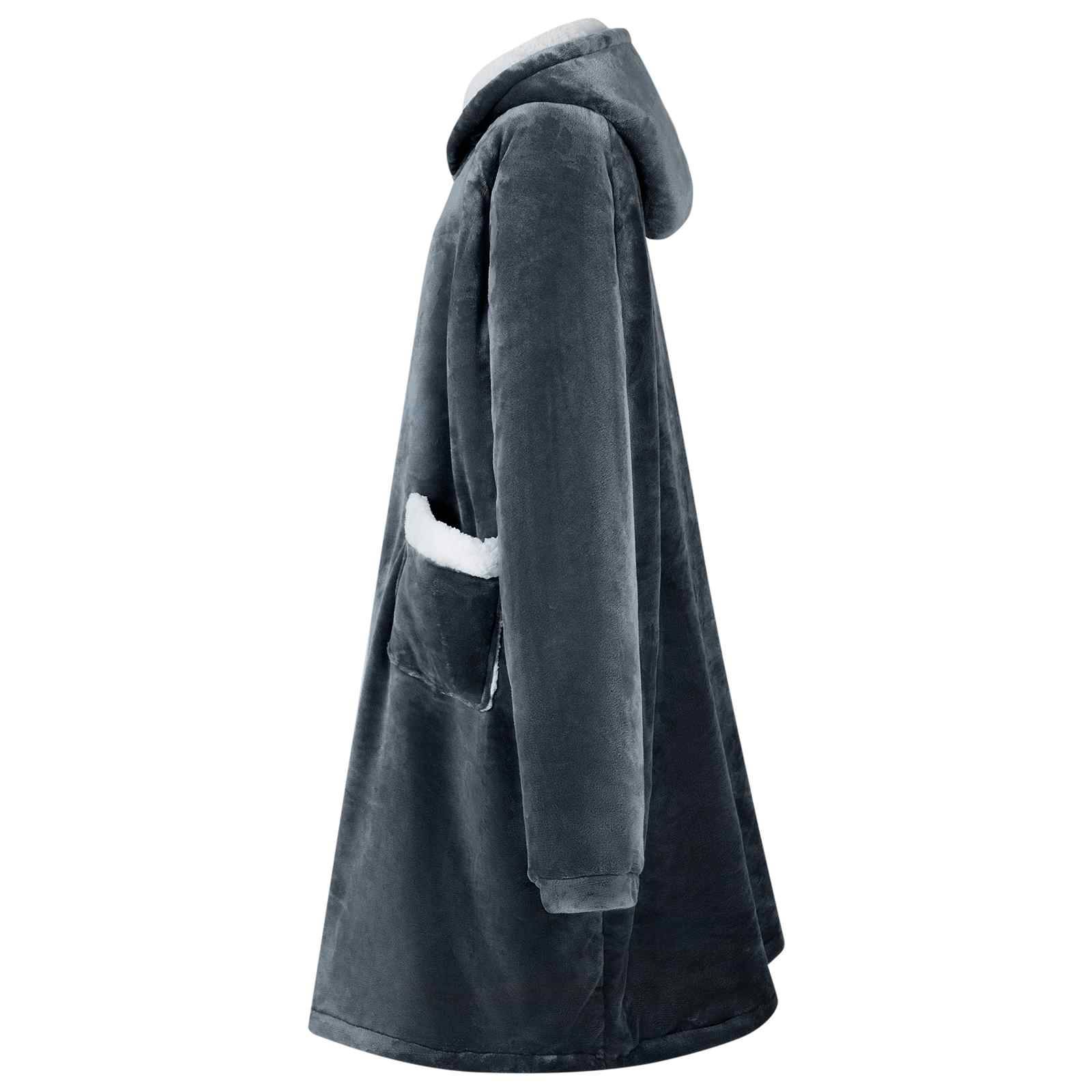 Dunkelgrauer Kapuzenparka mit langen Ärmeln, Seitentasche und weißer Fütterungsakzent, auf neutralem weißem Hintergrund gezeigt.