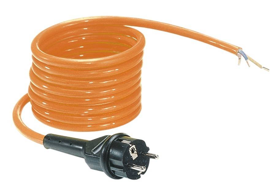 Oranges Stromverlängerungskabel aufgerollt mit schwarzem geerdetem Stecker und freiliegendem durchgeschnittenem Drahtende
