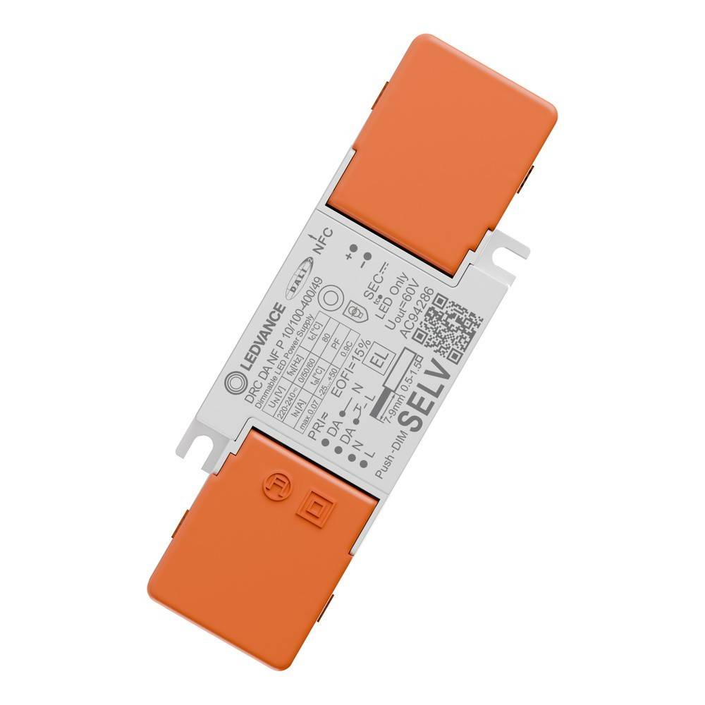 Ein orange-silbernes LED-Treibermodul mit sichtbarer technischer Beschriftung und Anschllussklemmen, diagonal auf weißem Hintergrund dargestellt.