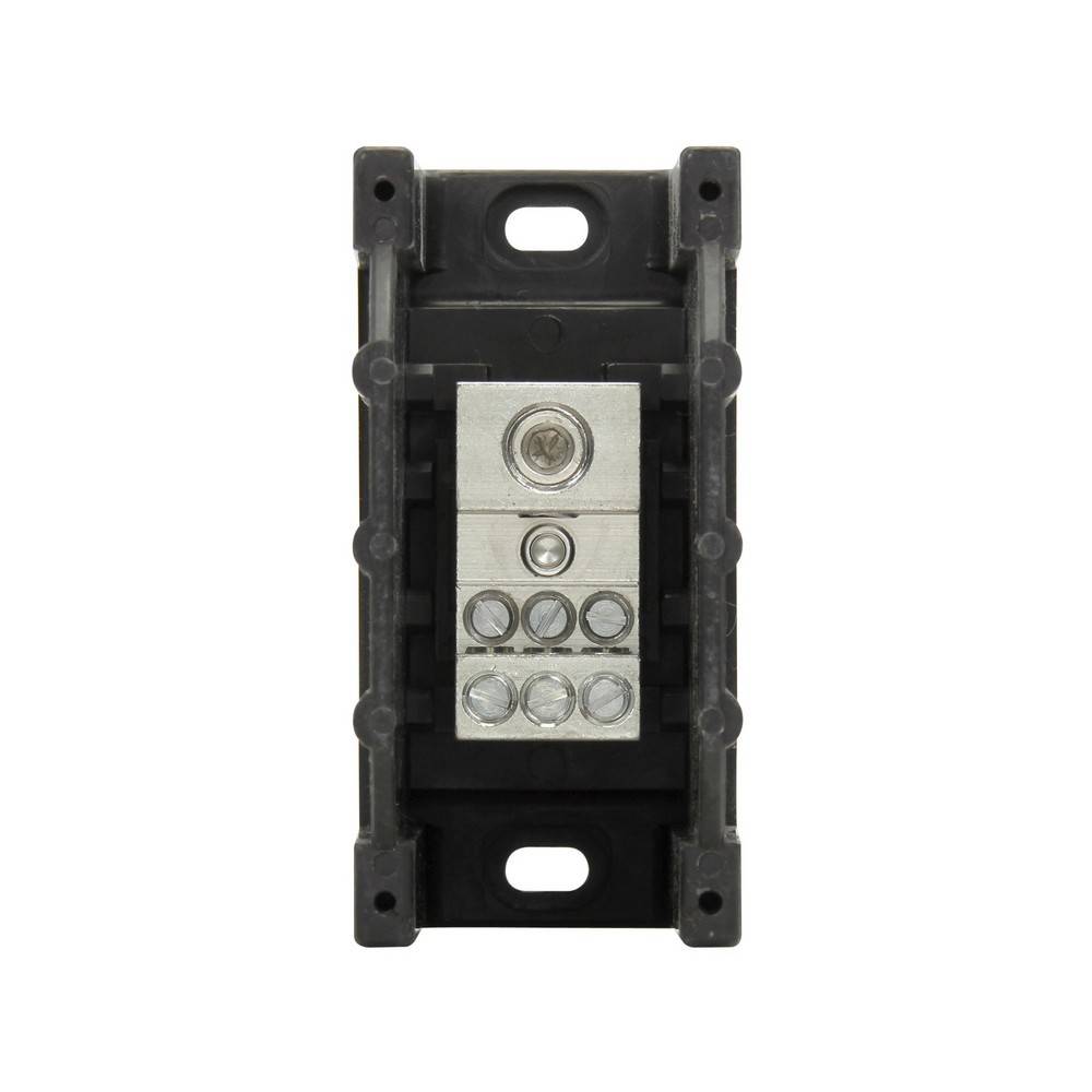 Schwarzer Elektrikerterminalblock mit Metallschraubverbindern, Vorderansicht auf weißem Hintergrund dargestellt.