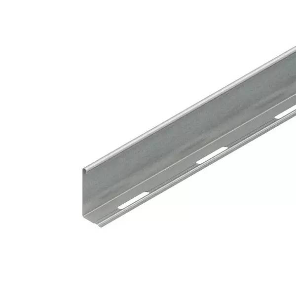 Silbermetall-Montageschiene mit verlängerten Schlitzen, diagonal auf weißem Hintergrund dargestellt.