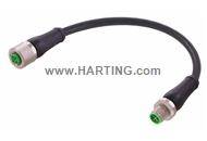 Schwarzes Kabel mit zwei runden Metallsteckern, dargestellt auf weißem Hintergrund mit dem Text „www.HARTING.com