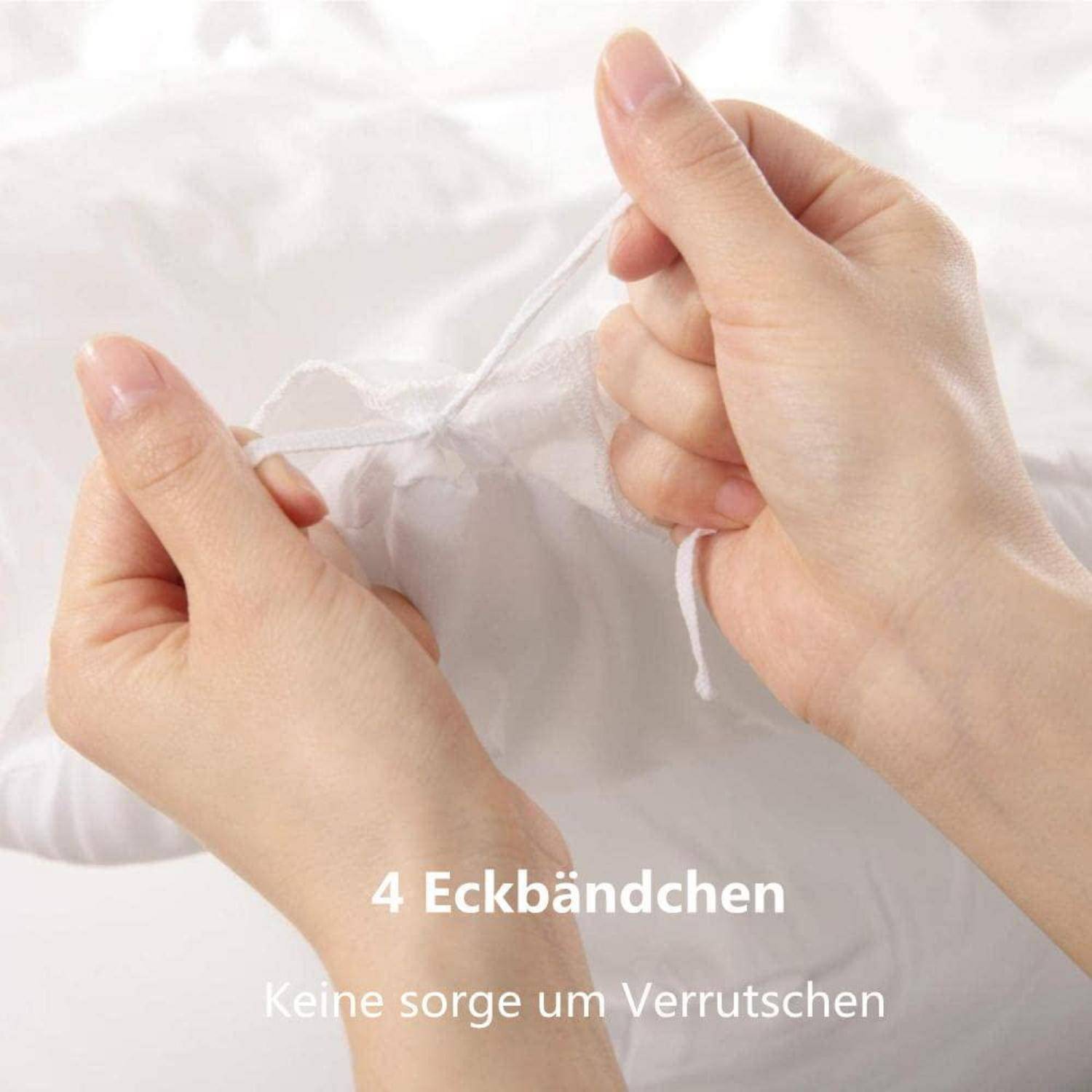 Hände ziehen ein weißes Kleidungsstück straff, um vier Rückengurte zu zeigen, mit deutschem Text „4 Eckbändchen" und „Keine Sorge um Verrutschen"", was anzeigt, dass es nicht verrutscht.