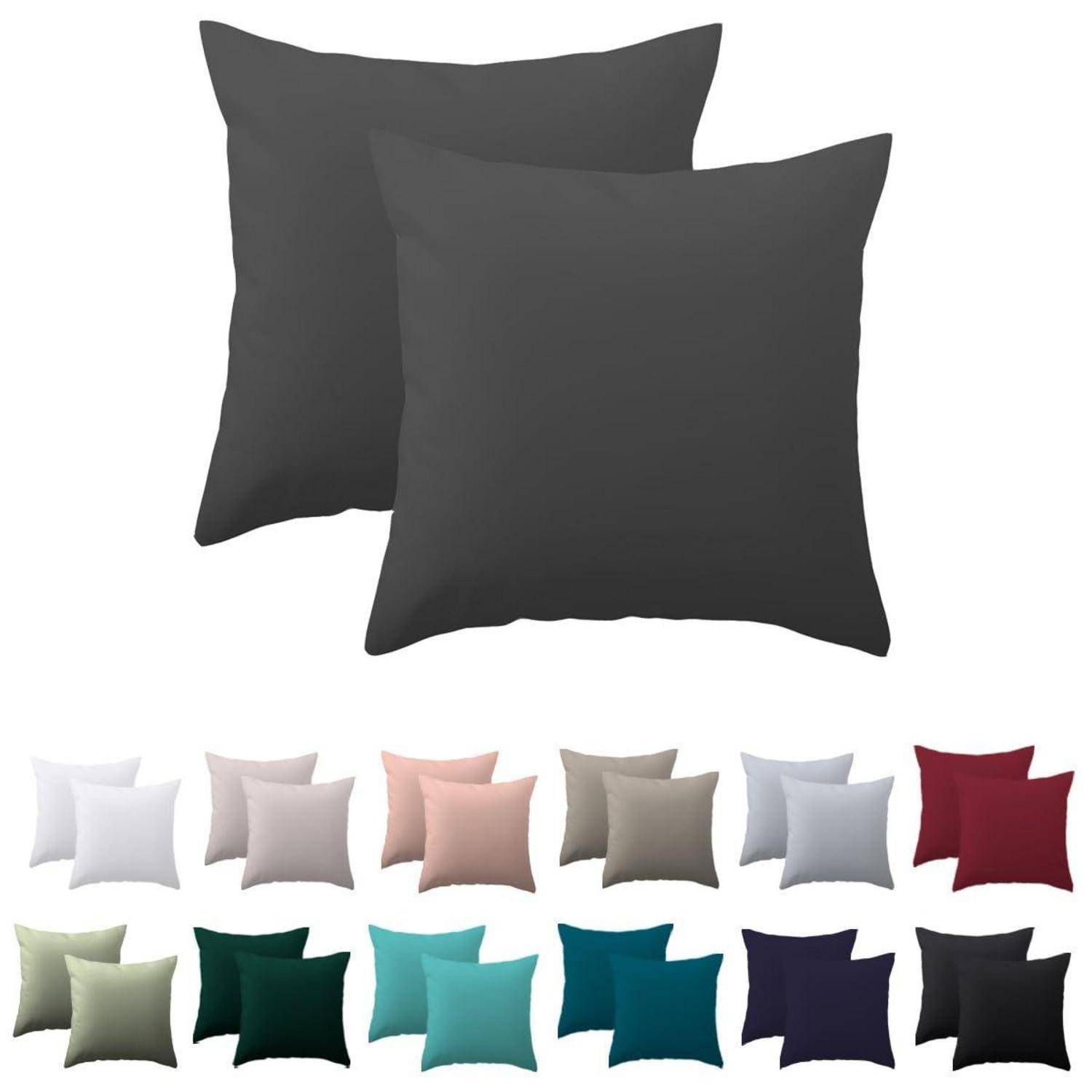 Zwei große dunkle Kohle-Wurfkissen dargestellt, mit kleineren Farbmustern darunter, die die Kissen in Weiß, Beige, Rosa, Taupe, Grau, Rot, Grün, Türkis, Blau, Lila und Schwarz zeigen.