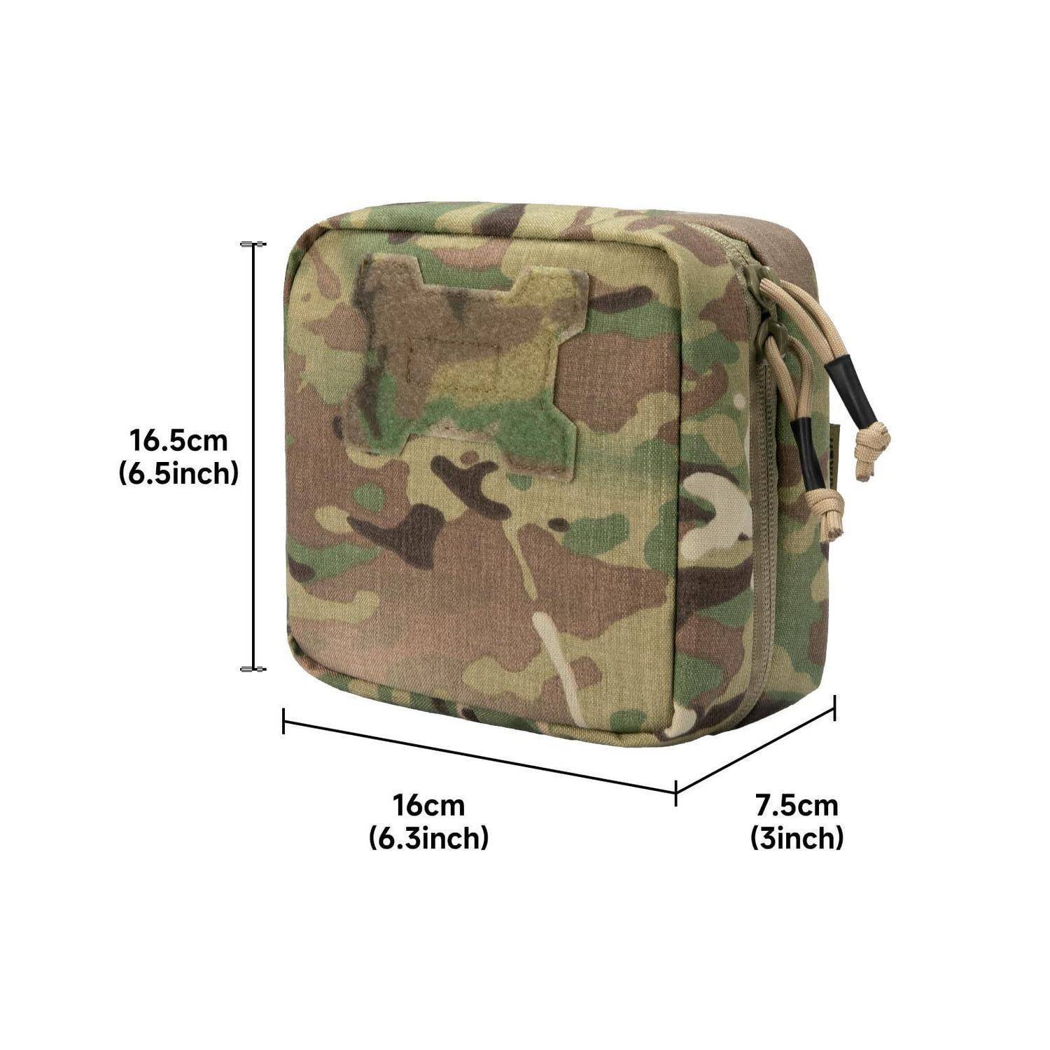 Camouflage-Reißverschlusstasche mit den Maßen: 16,5 cm hoch, 16 cm breit und 7,5 cm tief.