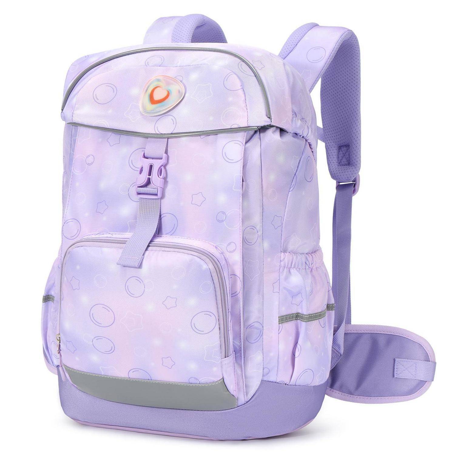 Hellvioletter Rucksack mit Reißverschlusstasche auf der Vorderseite, gepolsterten Schultergurten und Seitentasche auf einem schlichten weißen Hintergrund.