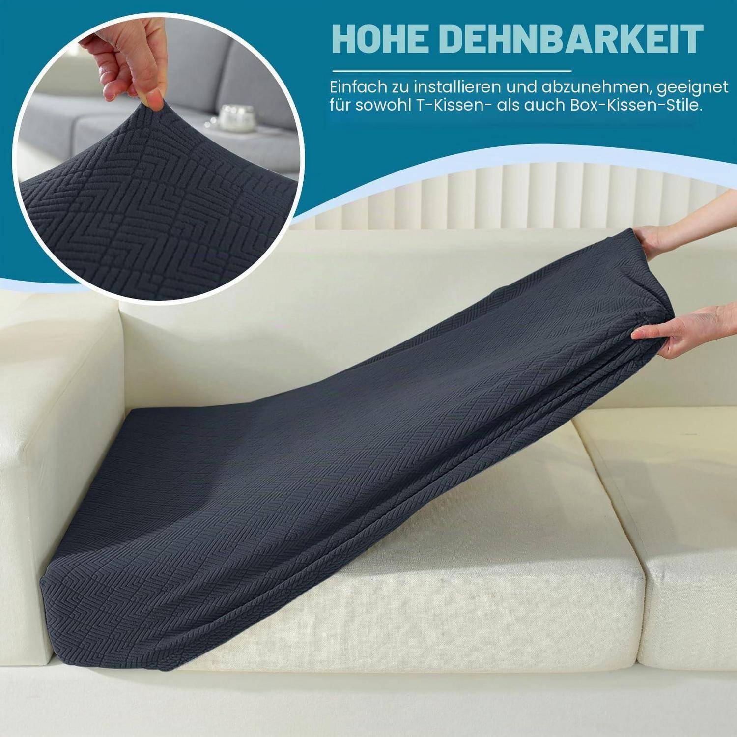 Dunkelgrauer strukturierter Stretchsofabezug wird auf ein weißes Sofa gezogen; deutscher Text sagt „HOHE DEHNBARKEIT" und verweist auf einfache Installation für T-Kissen- und Kastenkissen-Stile.
