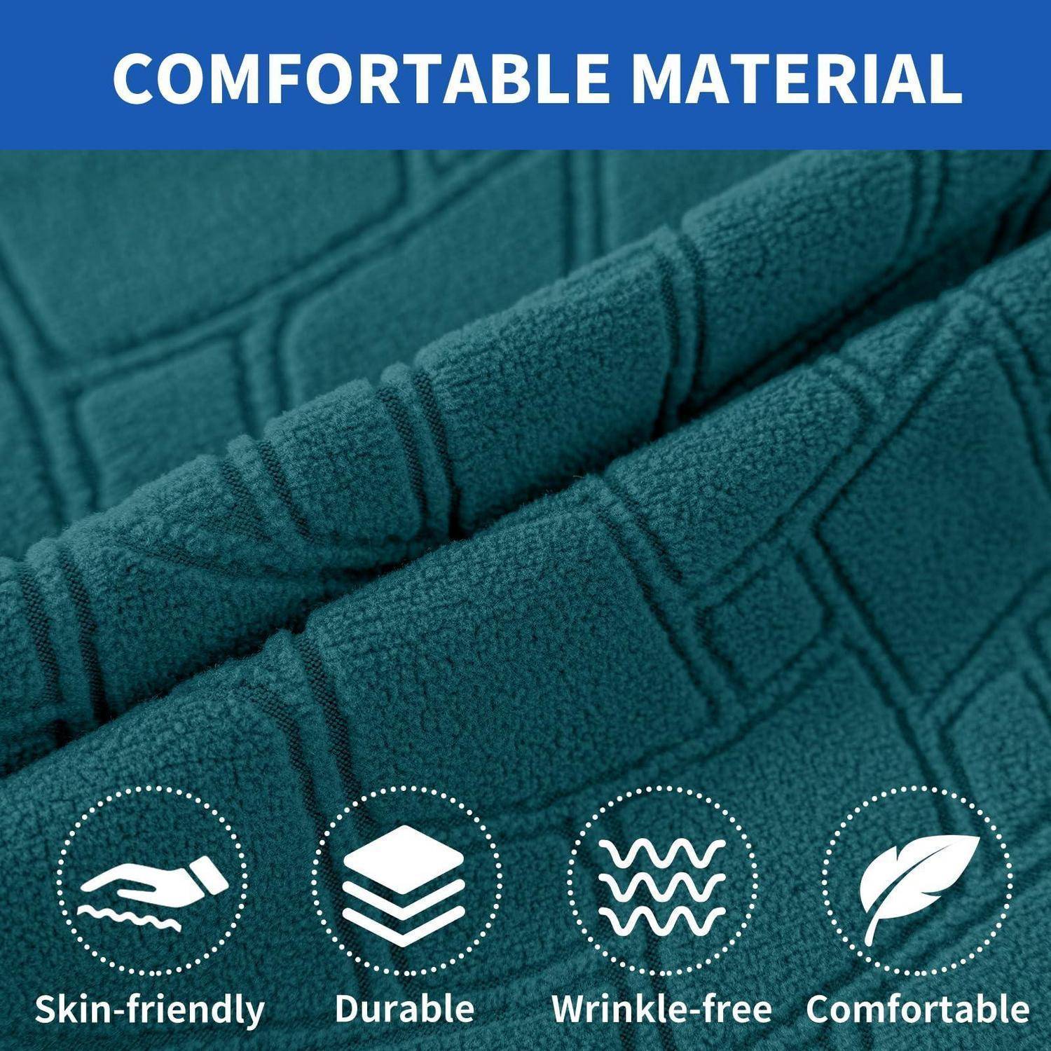 Nahaufnahme von Tealienstoff mit Text „KOMFORTABLES MATERIAL" und Symbolen, die ihn als hautfreundlich, langlebig, knitterarm und komfortabel kennzeichnen.